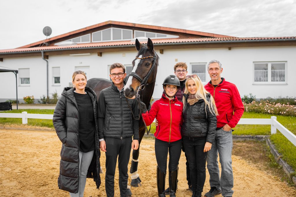Golden Chapter's: Goldenes Reitabzeichen für Jana Lang